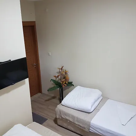 מלון Agora Park *